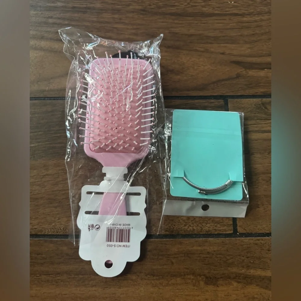 STITCH  pink Hairbrush and stainless steel Bracelet Set